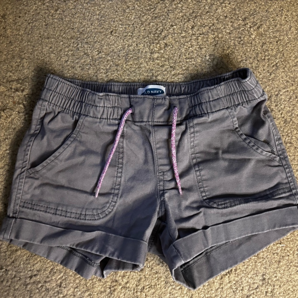 Preloved Old Navy Gray Shorts with purple Drawstring